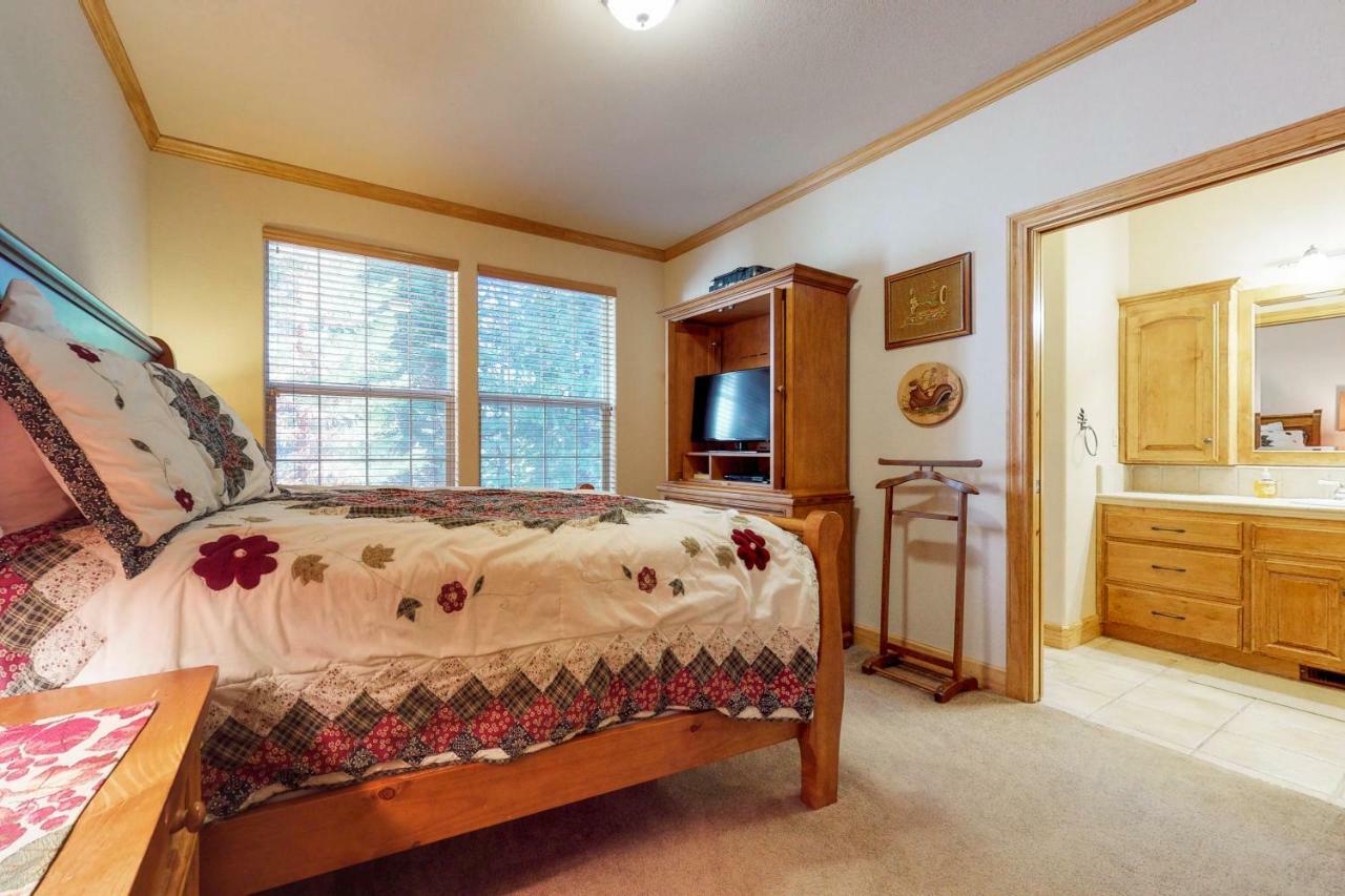 New England Cottage Shaver Lake Ngoại thất bức ảnh