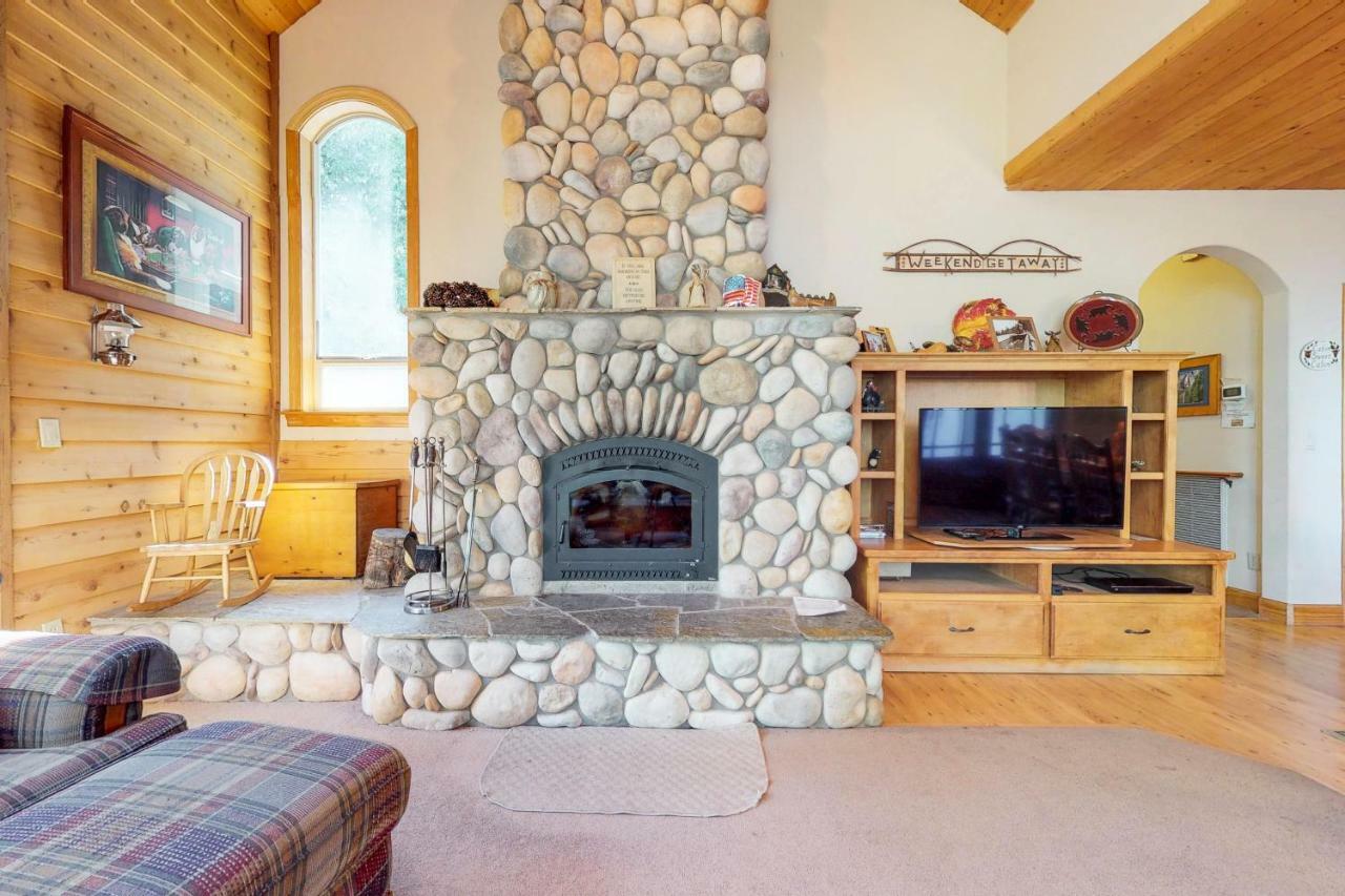 New England Cottage Shaver Lake Ngoại thất bức ảnh